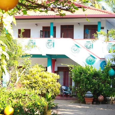 Mallika Guest House Тангалле Екстер'єр фото